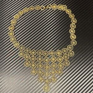 1960’s Style Bib Necklace